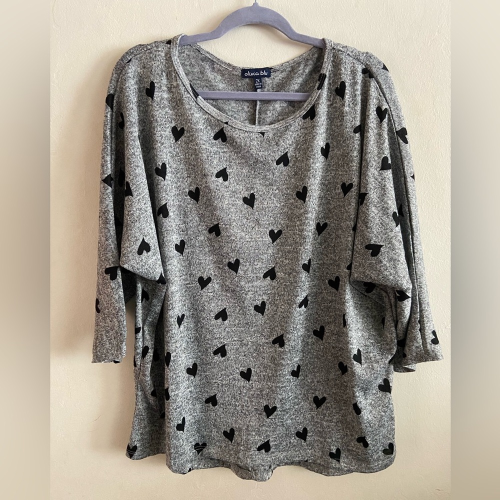 Olivia Blu Hearts 🖤 Lightweight Sweater